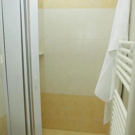 B&B L'oasi Di Rigenia 나르도